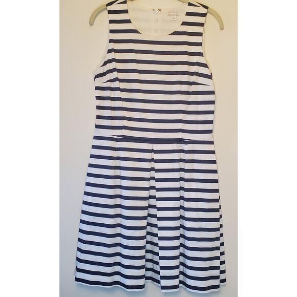 GAP Fit & Flare Blue White Striped Dress Pockets Womens 6 Preppy Hamptons - Picture 1 of 10